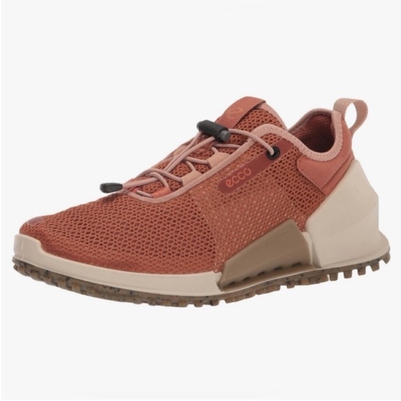 Ecco Biom 2.0 Breathru Cross Trainer 9/9.5 NEW - Picture 1 of 7